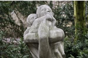 George Minne, Monument voor Koningin Astrid, Stadspark Antwerpen